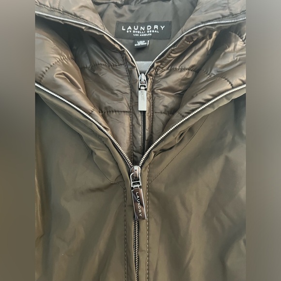 Laundry by Shelli Segal Double layered puffer/corset back hooded coat - Picture 10 of 16